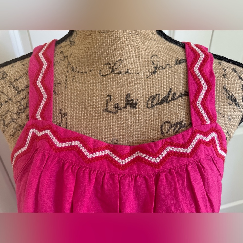 NWT-LOFT vibrant Pink embroidered top. Fun, flirting, and feminine - Picture 5 of 9